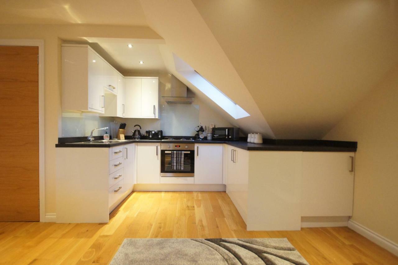 Modern, Cosy Apartment In Bearsden With Private Parking Glasgow Dış mekan fotoğraf