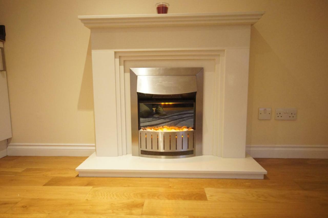 Modern, Cosy Apartment In Bearsden With Private Parking Glasgow Dış mekan fotoğraf